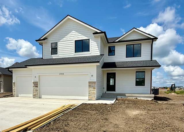 Property at 2516 NW Linwood Ct, Ankeny, IA 50023, 4 beds, 2.5 baths