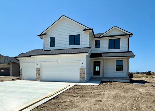 Property at 2516 NW Linwood Ct, Ankeny, IA 50023, 4 beds, 2.5 baths