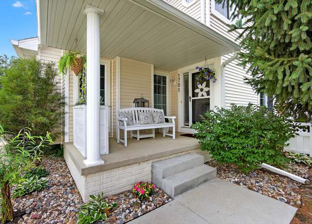 Property at 4425 Mills Civic Pkwy #1701, West Des Moines, IA 50265, 3 beds, 2.5 baths