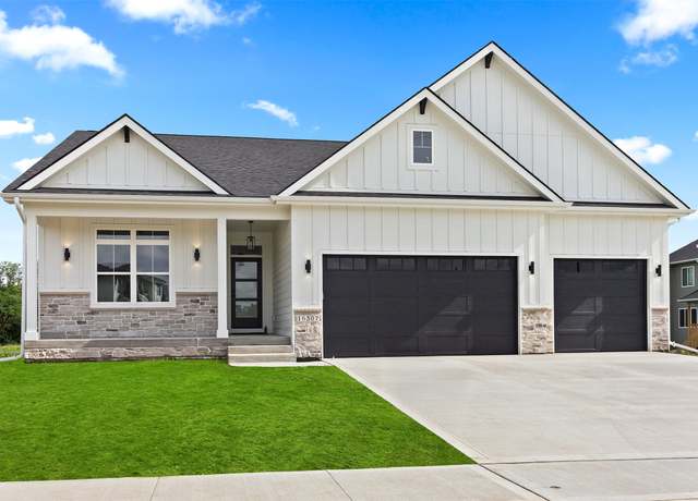 Property at 16307 Ironwood Ln, Urbandale, IA 50111, 4 beds, 3 baths