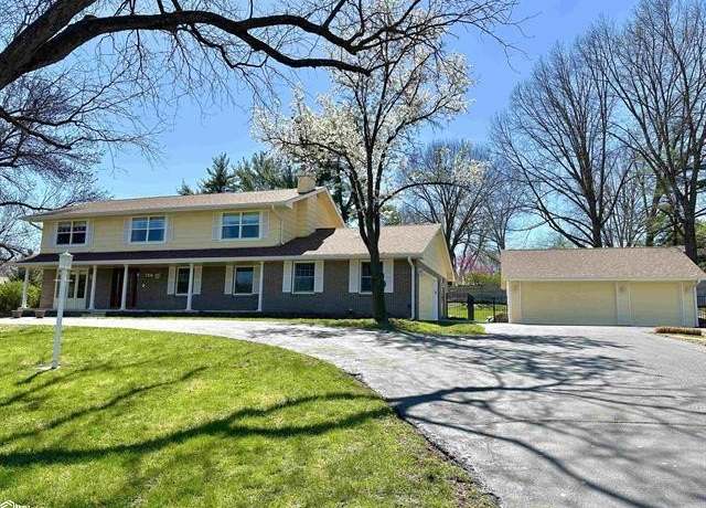 Property at 3316 Southern Hills Dr, Des Moines, IA 50321, 4 beds, 3 baths