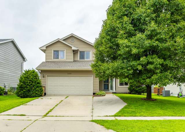 Property at 5428 NW 90th St, Johnston, IA 50131, 3 beds, 2.5 baths