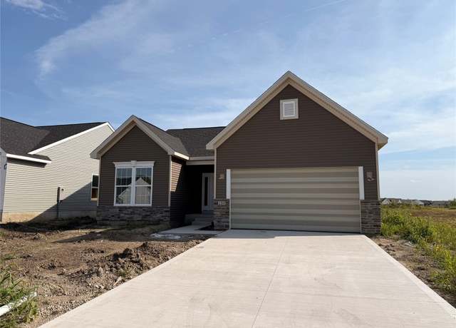 Property at 150 NW Rolling Cir, Waukee, IA 50263, 3 beds, 2 baths
