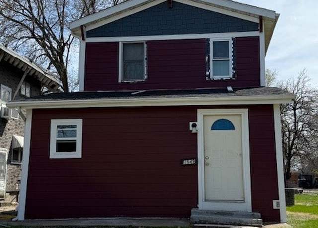 Property at 1649 Capitol Ave, Des Moines, IA 50316, 3 beds, 2 baths