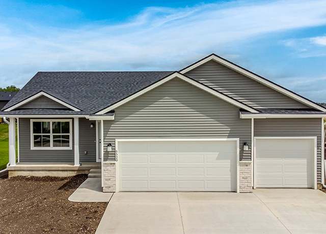 Property at 6520 NE Caroline Ave, Pleasant Hill, IA 50327, 3 beds, 2 baths