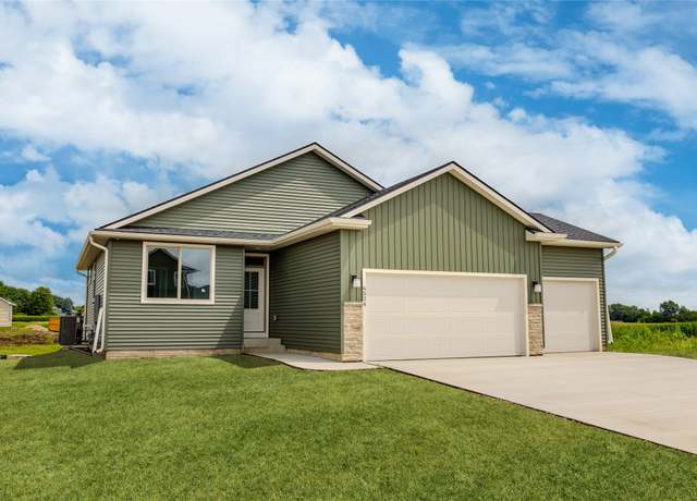 Property at 6524 NE Caroline Ave, Pleasant Hill, IA 50327, 3 beds, 2 baths