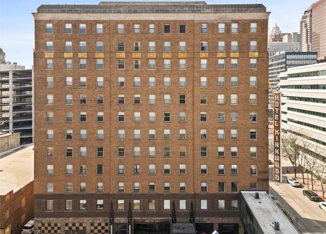 Property at 400 Walnut St #1002, Des Moines, IA 50309, 1 bed, 1 bath