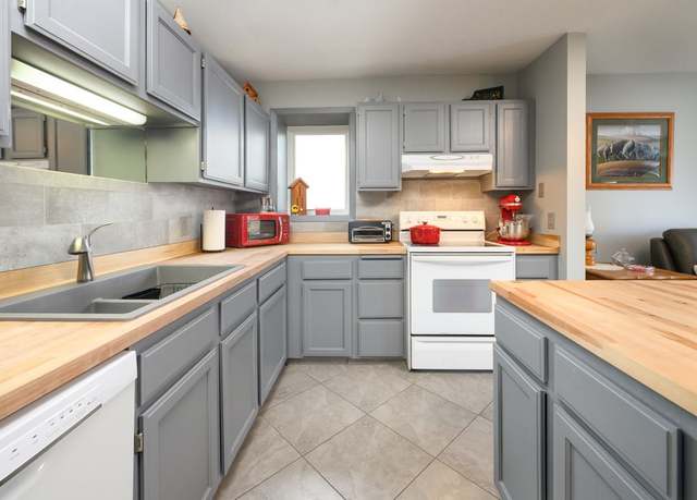Property at 300 Walnut St #1301, Des Moines, IA 50309, 1 bed, 1 bath