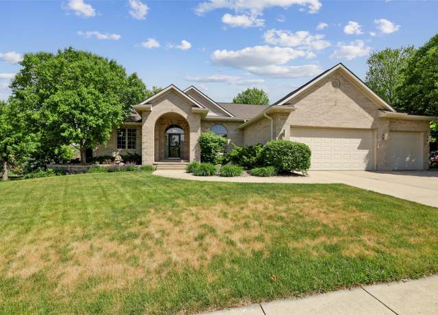 Property at 3201 Foxley Dr, Ames, IA 50010, 5 beds, 4 baths