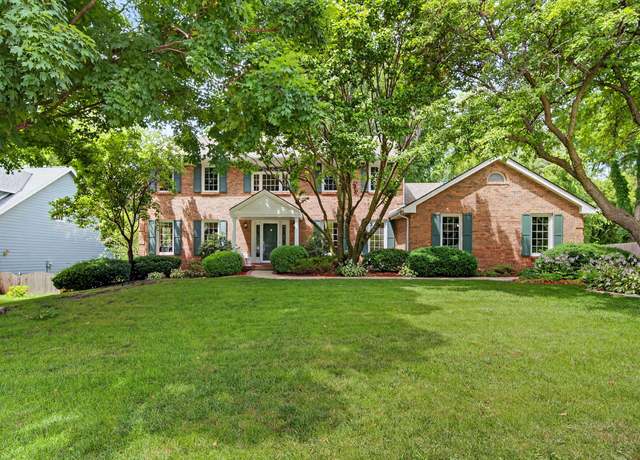 Property at 904 54th St, West Des Moines, IA 50266, 5 beds, 3.5 baths