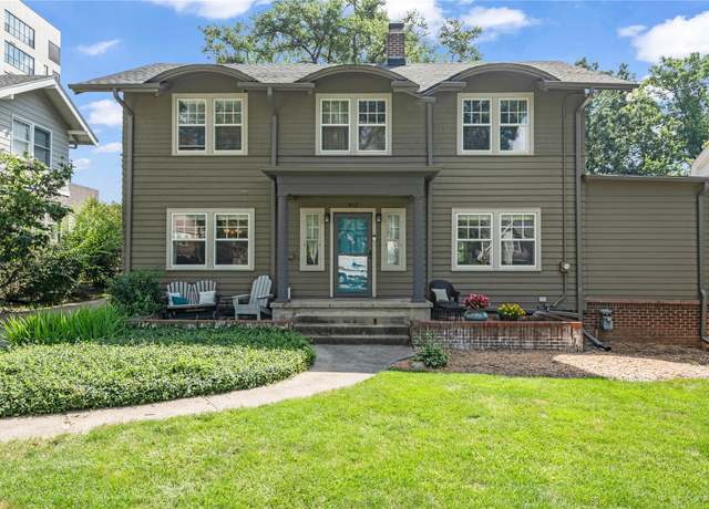 Property at 413 38th Pl, Des Moines, IA 50312, 4 beds, 2.5 baths