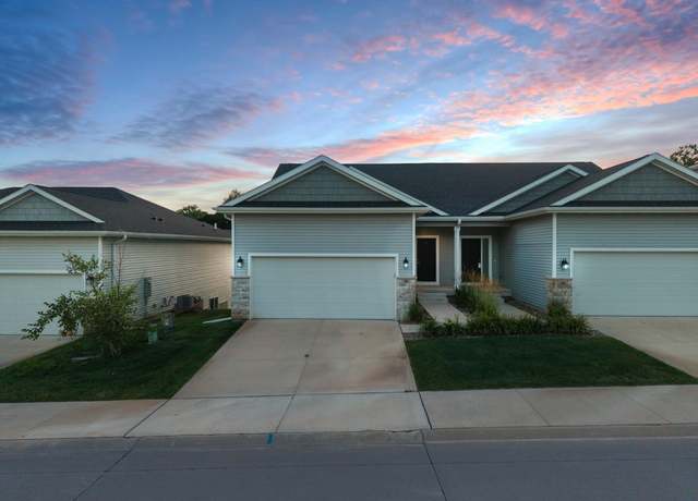 Property at 90 Keeneland Ct, Pleasant Hill, IA 50327, 3 beds, 2.5 baths