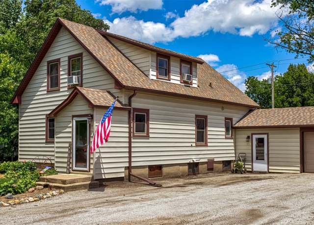 Property at 118 N Martha St, Roland, IA 50236, 4 beds, 1.5 baths