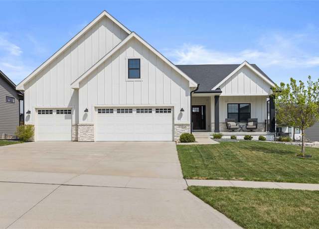 Property at 10123 Queensland Rd, West Des Moines, IA 50266, 5 beds, 3 baths