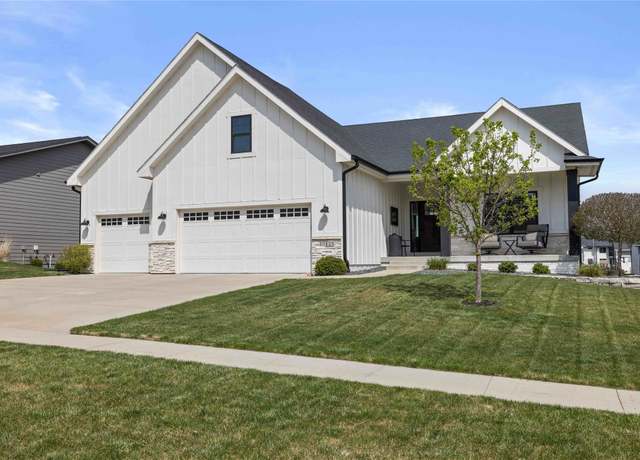 Property at 10123 Queensland Rd, West Des Moines, IA 50266, 5 beds, 3 baths