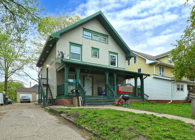 Property at 1175 21st St, Des Moines, IA 50311, 6 beds, 2.5 baths