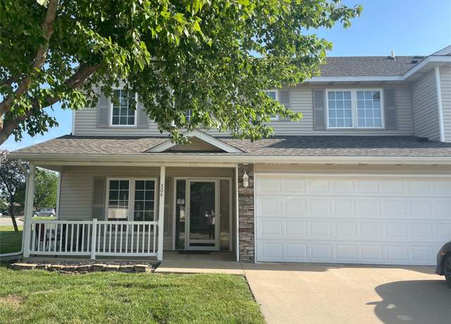 Property at 2101 Meadow Ct #304, Des Moines, IA 50320, 2 beds, 2.5 baths