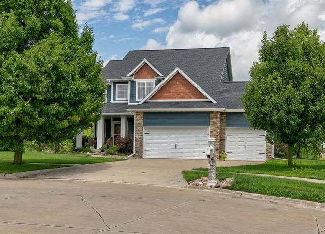 Property at 1032 NW 33rd St, Ankeny, IA 50023, 4 beds, 2.5 baths