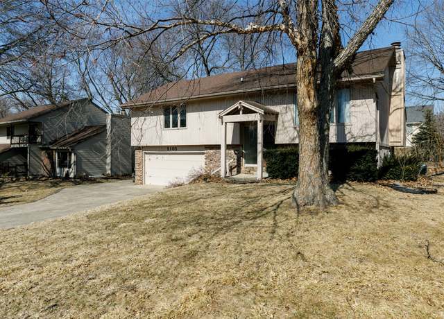 Property at 5105 Aspen Dr, West Des Moines, IA 50265, 3 beds, 2 baths