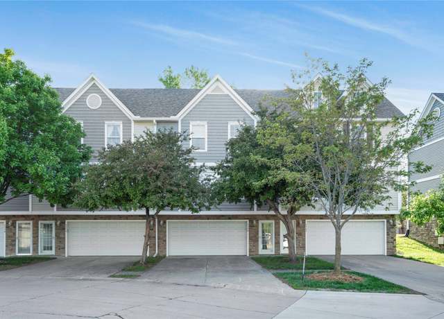 Property at 5558 Boston Ct, Johnston, IA 50131, 2 beds, 2.5 baths