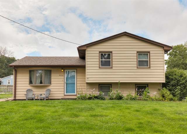 Property at 4133 E Madison Ave, Des Moines, IA 50317, 3 beds, 2 baths