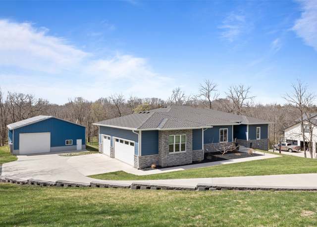 Property at 35837 Red Pine Ct, Earlham, IA 50072, 4 beds, 3.5 baths