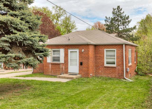 Property at 4115 11th St, Des Moines, IA 50313, 2 beds, 1 bath