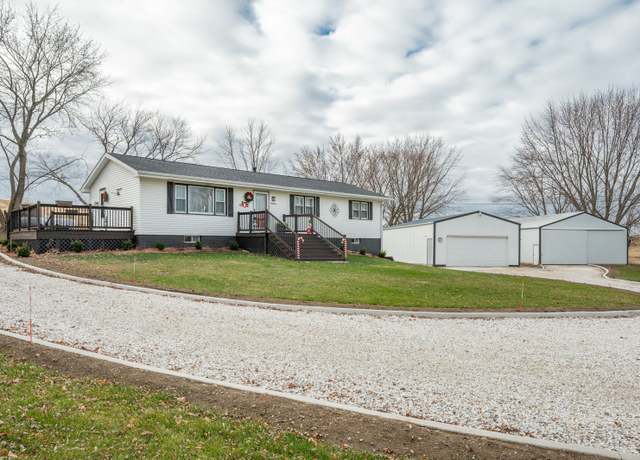 Property at 10641 SE 6th Ave, Runnells, IA 50237, 3 beds, 2 baths