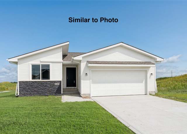 Property at 1656 20th Ave SE, Altoona, IA 50009, 2 beds, 2 baths