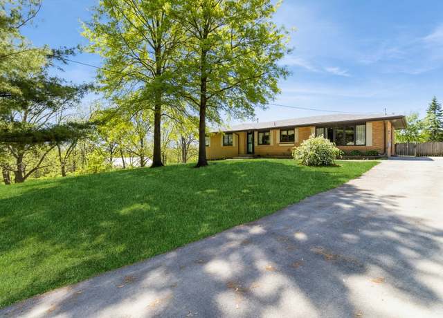 Property at 10938 Southwold Rd, Des Moines, IA 50320, 4 beds, 3 baths