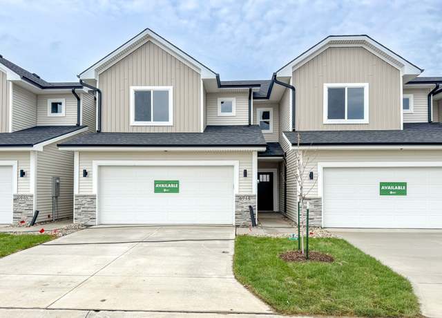 Property at 6944 Poppy Ct, Johnston, IA 50131, 3 beds, 2.5 baths