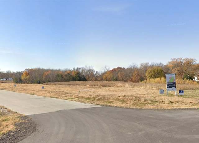 Property at 11 N Star Ln, Dallas Center, IA 50063