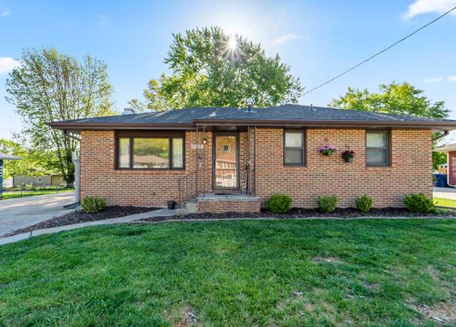 Property at 3101 Roblang Ct, Des Moines, IA 50317, 3 beds, 1 bath