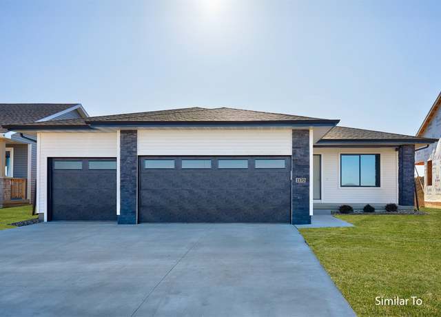 Property at 9513 NW 82nd Ave, Johnston, IA 50131, 4 beds, 3 baths