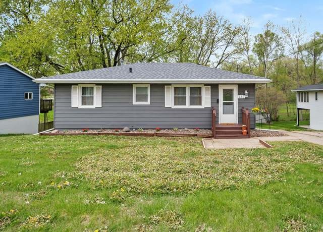 Property at 250 N Pleasant Hill Blvd, Pleasant Hill, IA 50327, 3 beds, 1 bath