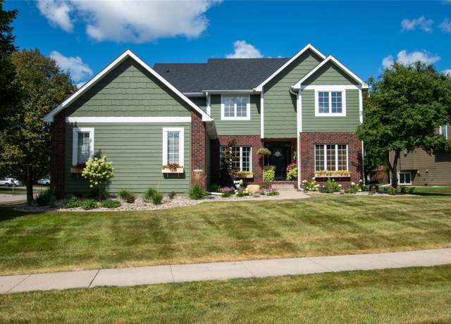 Property at 106 58th Ct, West Des Moines, IA 50266, 4 beds, 4 baths