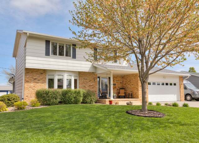 Property at 706 SE Uehlamar Dr, Ankeny, IA 50021, 4 beds, 3.5 baths