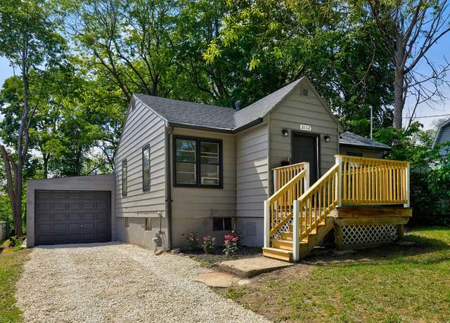 Property at 2112 E 23rd St, Des Moines, IA 50317, 3 beds, 2 baths
