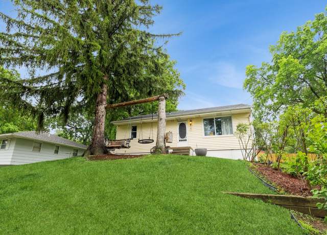 Property at 309 E Park Ave, Des Moines, IA 50315, 3 beds, 1 bath