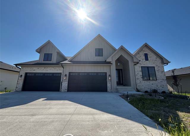 Property at 4116 NW 181st St, Clive, IA 50325, 4 beds, 4 baths
