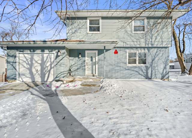 Property at 1504 Linn St, Boone, IA 50036, 3 beds, 1.5 baths