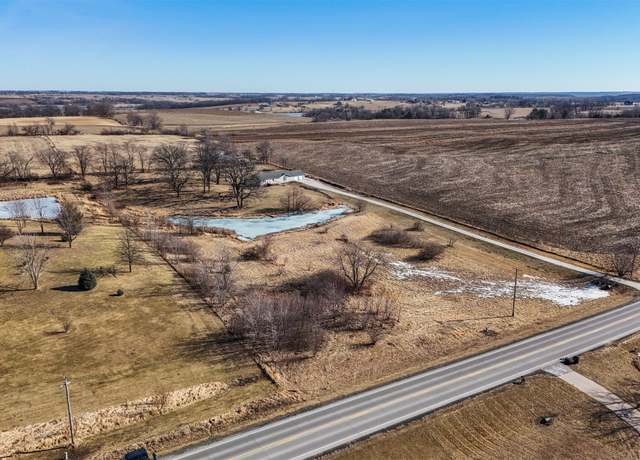 Property at 4313 SE 116th St, Runnells, IA 50237, 3 beds, 2 baths