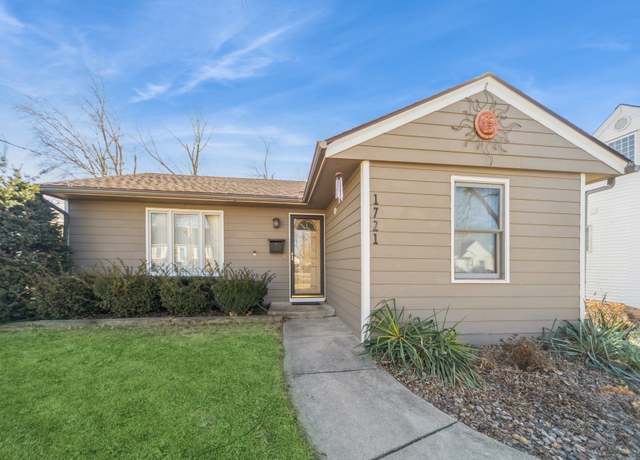 Property at 1721 57th Pl, Des Moines, IA 50310, 2 beds, 1 bath