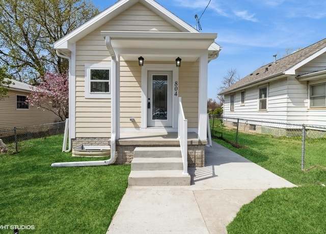 Property at 804 E 26th St, Des Moines, IA 50317, 3 beds, 2.5 baths