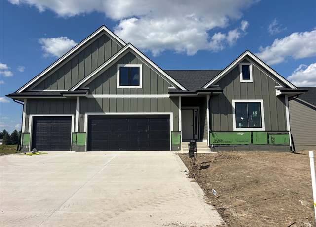Property at 275 NW Montego Ct, Waukee, IA 50263, 5 beds, 3.5 baths