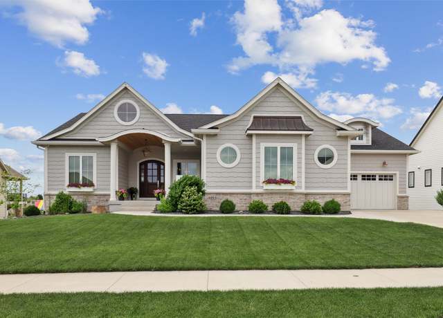 Property at 6004 NE Briarwood Dr, Ankeny, IA 50021, 5 beds, 3.5 baths