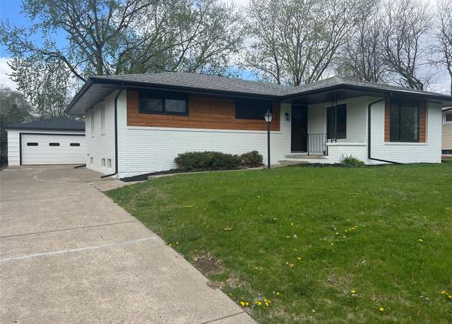 Property at 3924 65th St, Urbandale, IA 50322, 3 beds, 1.5 baths