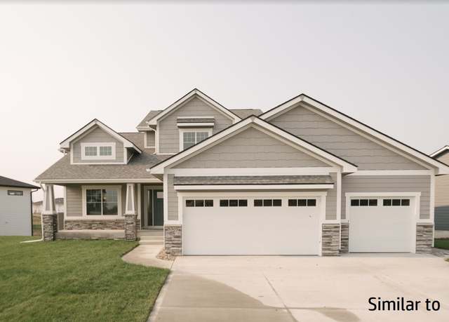 Property at 2281 Green Leaf Cir, Norwalk, IA 50211, 5 beds, 3.5 baths