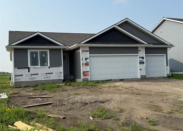 Property at 4507 NW 13th St, Ankeny, IA 50023, 3 beds, 2 baths