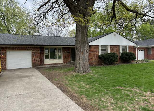 Property at 805 15th St, West Des Moines, IA 50265, 3 beds, 1 bath